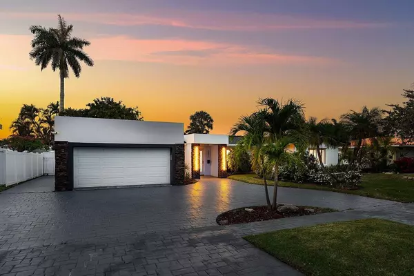 Lighthouse Point, FL 33064,2611 NE 49 ST