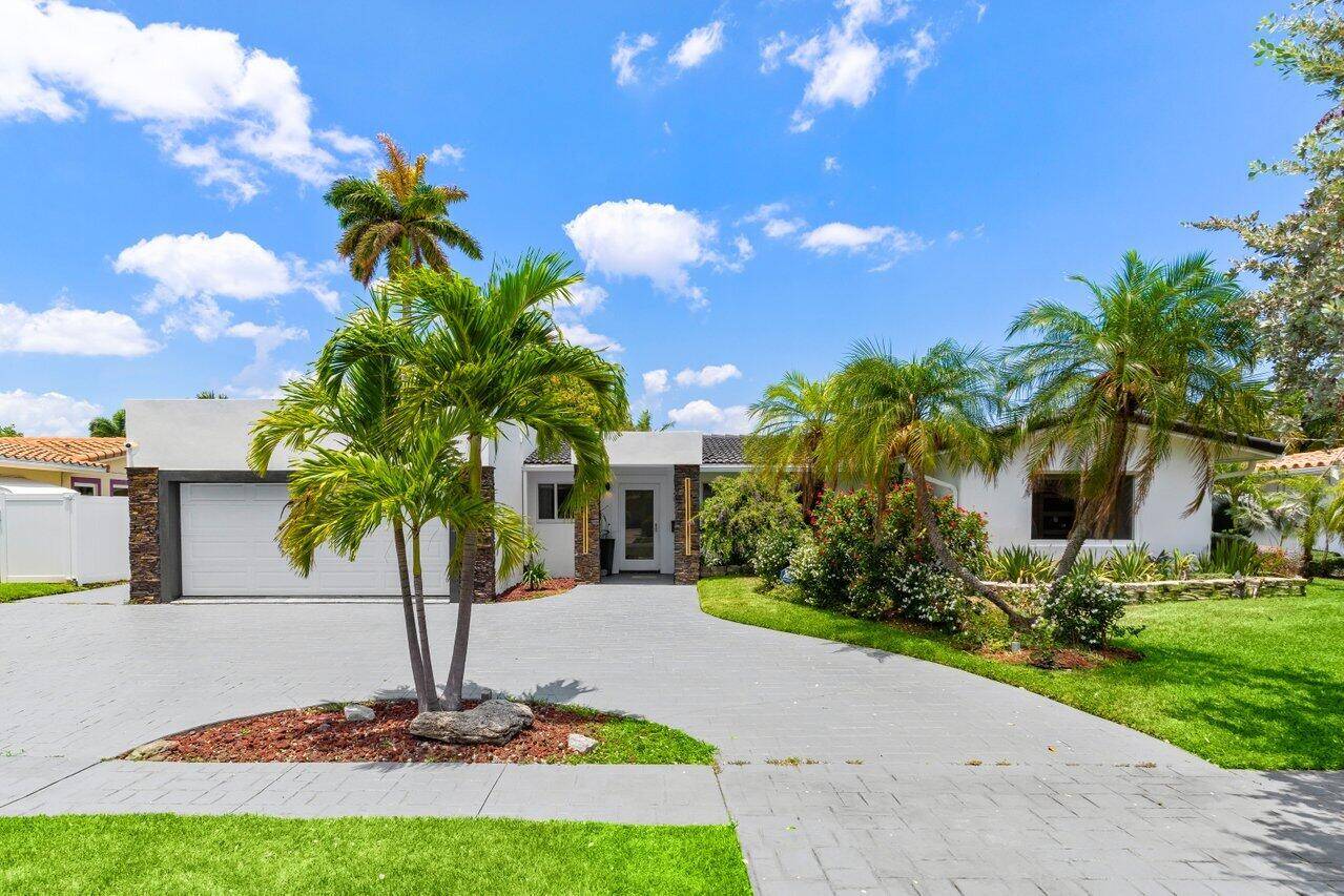 Lighthouse Point, FL 33064,2611 NE 49 ST