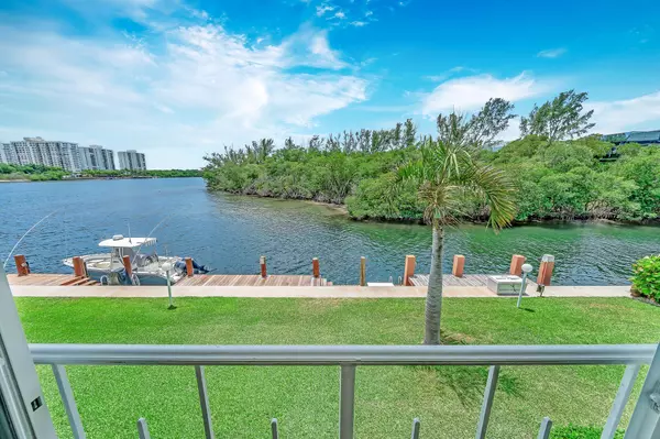 711 NE Harbour TER 4120, Boca Raton, FL 33431