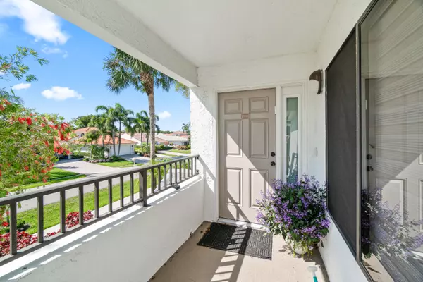 Delray Beach, FL 33446,7533 Glendevon LN 905
