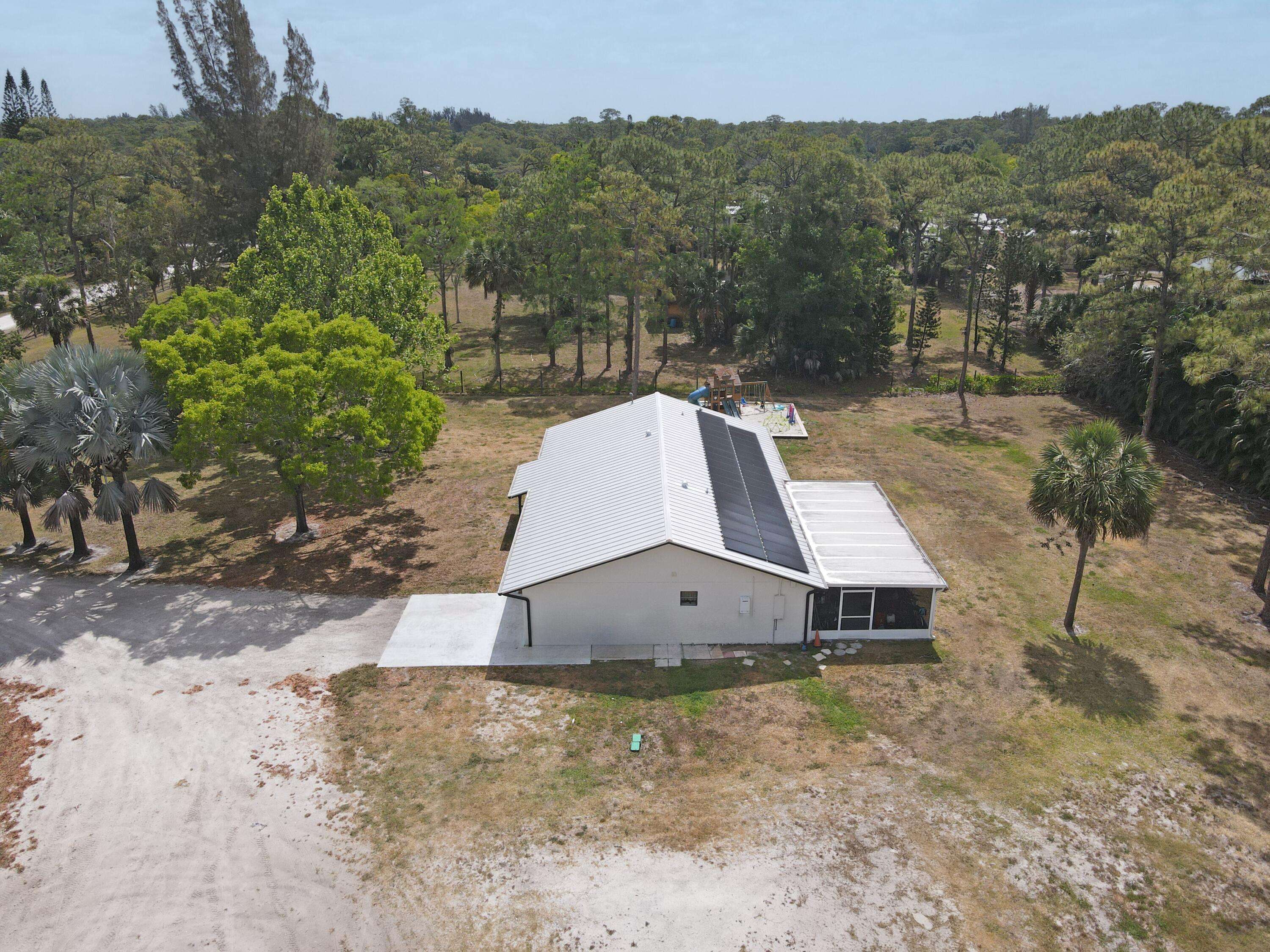 Loxahatchee Groves, FL 33470,13624 Farley RD