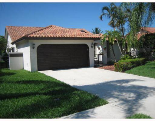 7698 Solimar CIR, Boca Raton, FL 33433