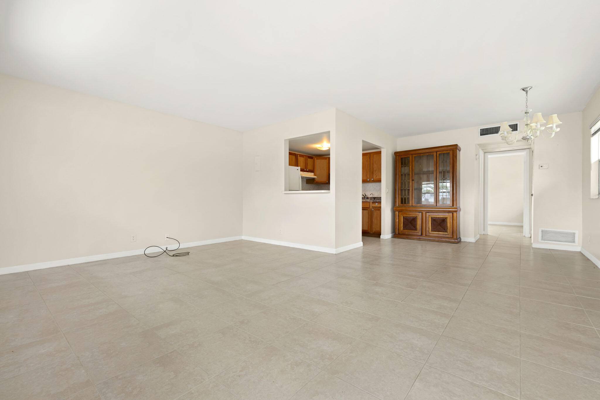 Delray Beach, FL 33446,382 S Brittany H