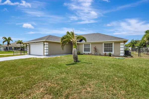 Port Saint Lucie, FL 34953,1897 SW Lofgren AVE