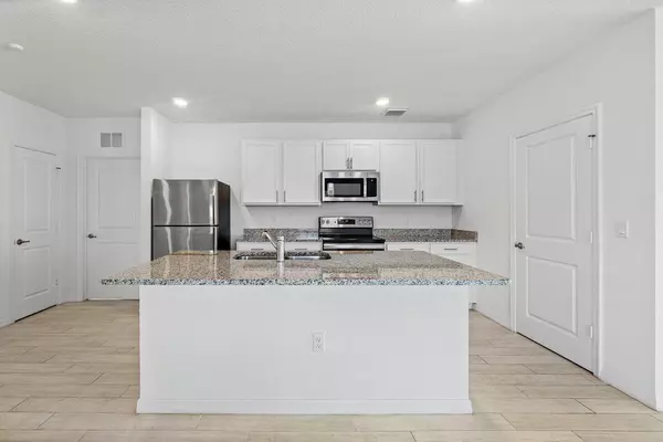 Fort Pierce, FL 34951,5174 Armina PL