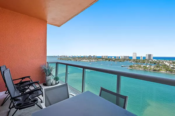 2640 Lake Shore DR 2215, Riviera Beach, FL 33404