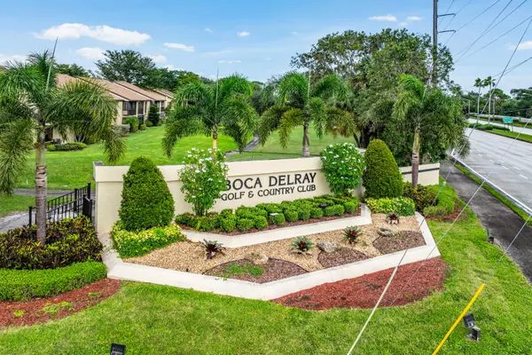 Delray Beach, FL 33484,5087 Oak Hill LN 321