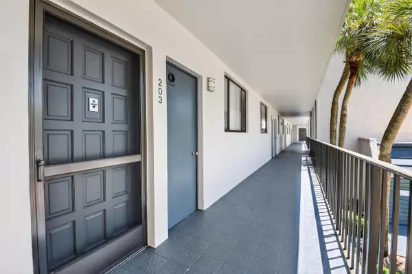 Lake Worth, FL 33467,4345 Trevi CT 203