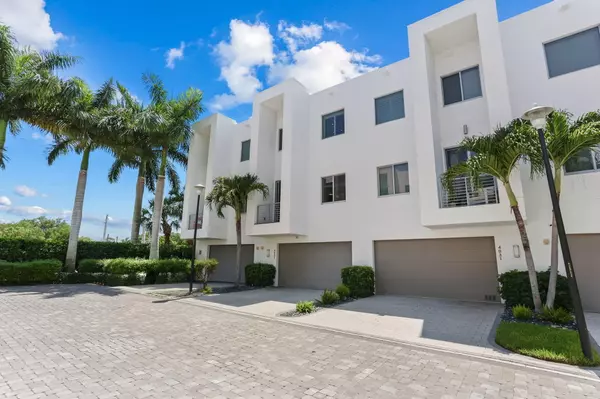 4021 NW 18th WAY, Boca Raton, FL 33431