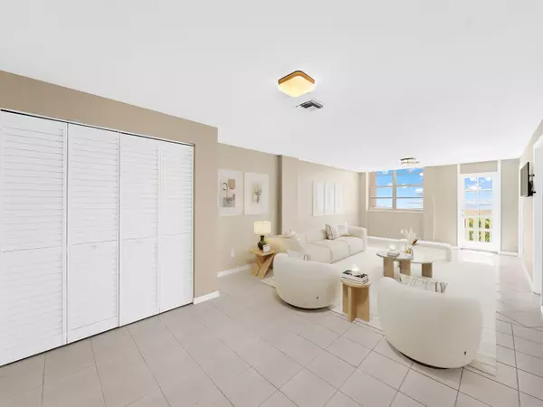 Coral Gables, FL 33133,90 Edgewater DR 522