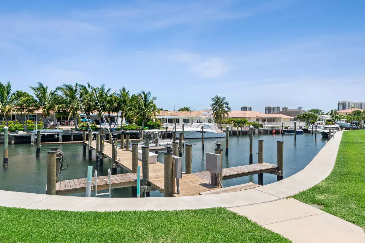 Riviera Beach, FL 33404,1050 Sugar Sands BLVD 174