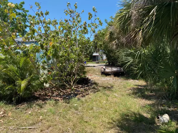 Jensen Beach, FL 34957,1280 NE Olive ST