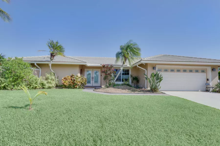 1855 Lotus Lane LN, Wellington, FL 33414