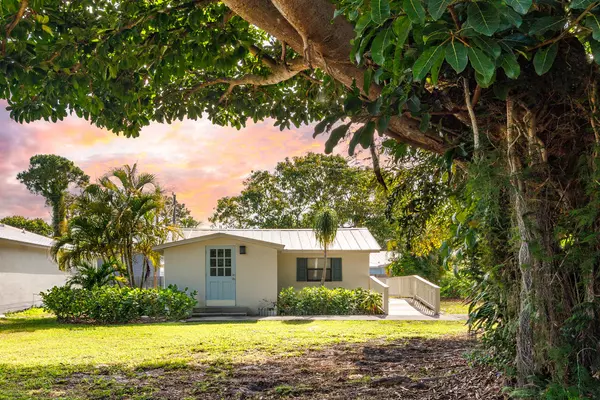 Stuart, FL 34997,5255 SE Channel DR