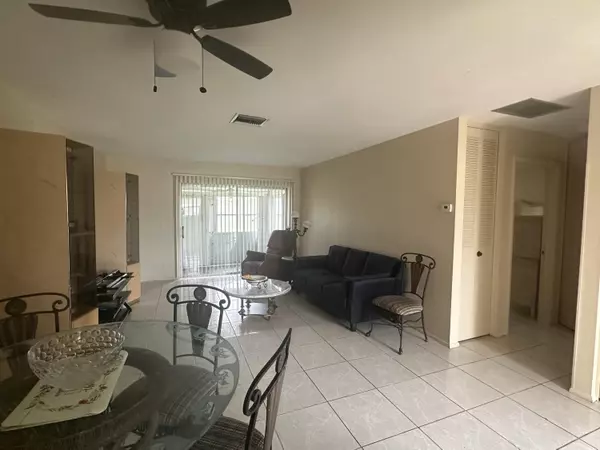 West Palm Beach, FL 33415,2842 W Crosley DR B