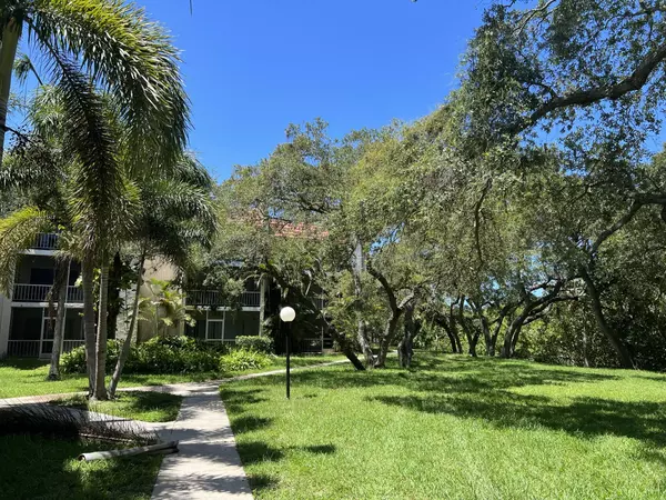 Boca Raton, FL 33486,640 NW 13th ST 16