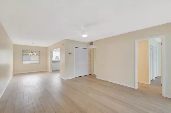 West Palm Beach, FL 33417,51 Stratford D