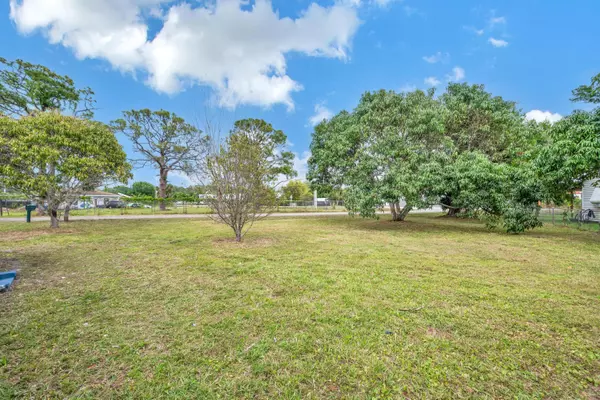 Fort Pierce, FL 34950,4175 Avenue I AVE