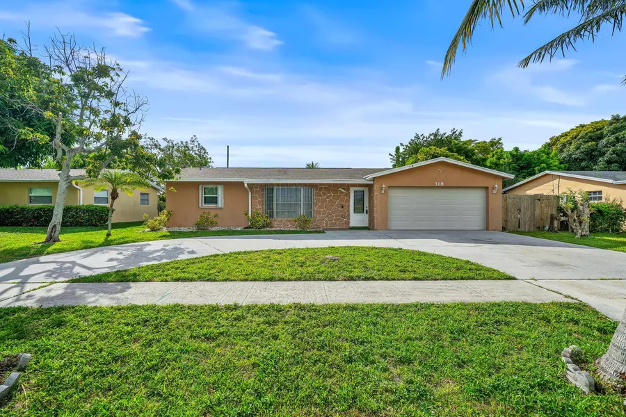 318 Gale PL, West Palm Beach, FL 33409