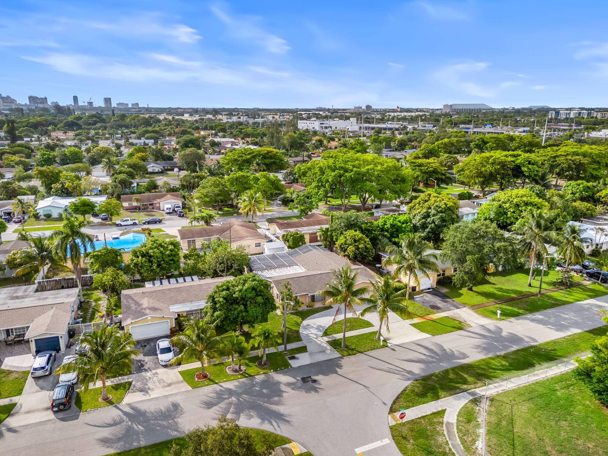 West Palm Beach, FL 33409,318 Gale PL