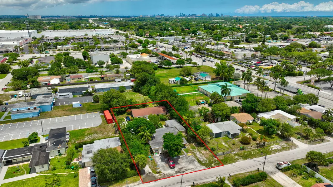 3063 Floweva ST A, Palm Springs, FL 33406