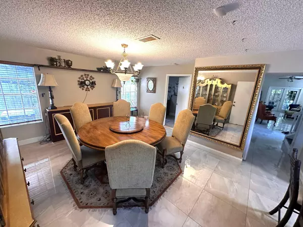 West Palm Beach, FL 33415,5473 E E Berry Blossom WAY