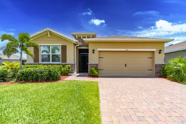 Vero Beach, FL 32962,2115 SW Crowned Eagle CIR