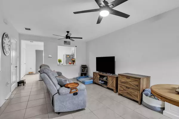 Florida City, FL 33034,460 NE 4th LN