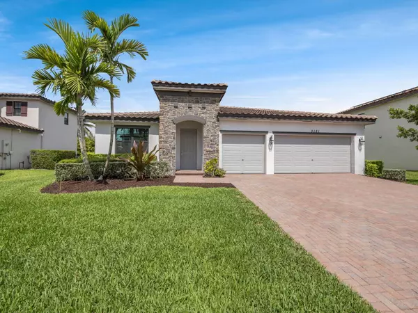 3181 Streng LN, Royal Palm Beach, FL 33411
