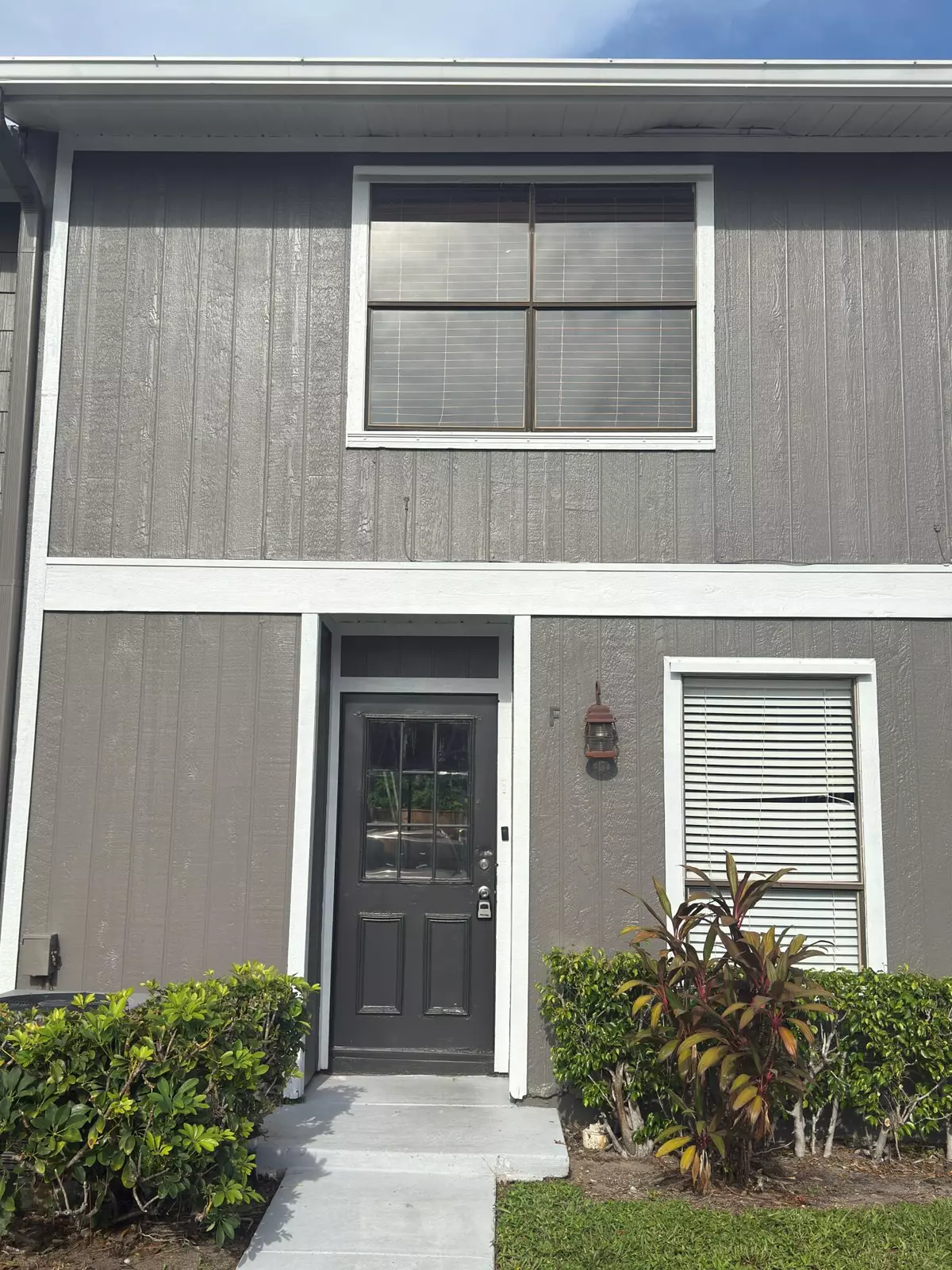 West Palm Beach, FL 33415,799 Hill Dr F