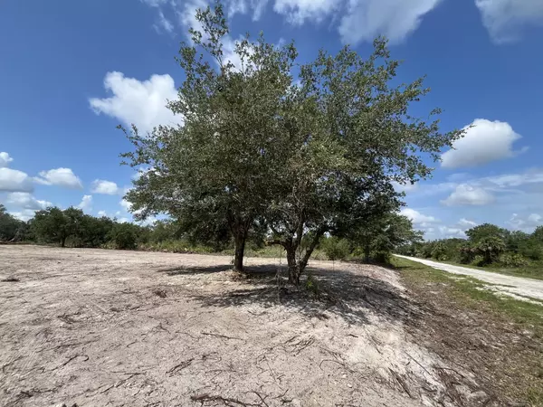 Okeechobee, FL 34972,15728 NW 306th ST