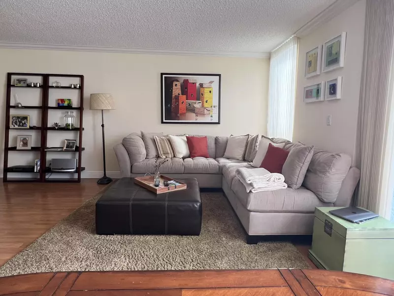 2104 Bridgewood DR 2104, Boca Raton, FL 33434