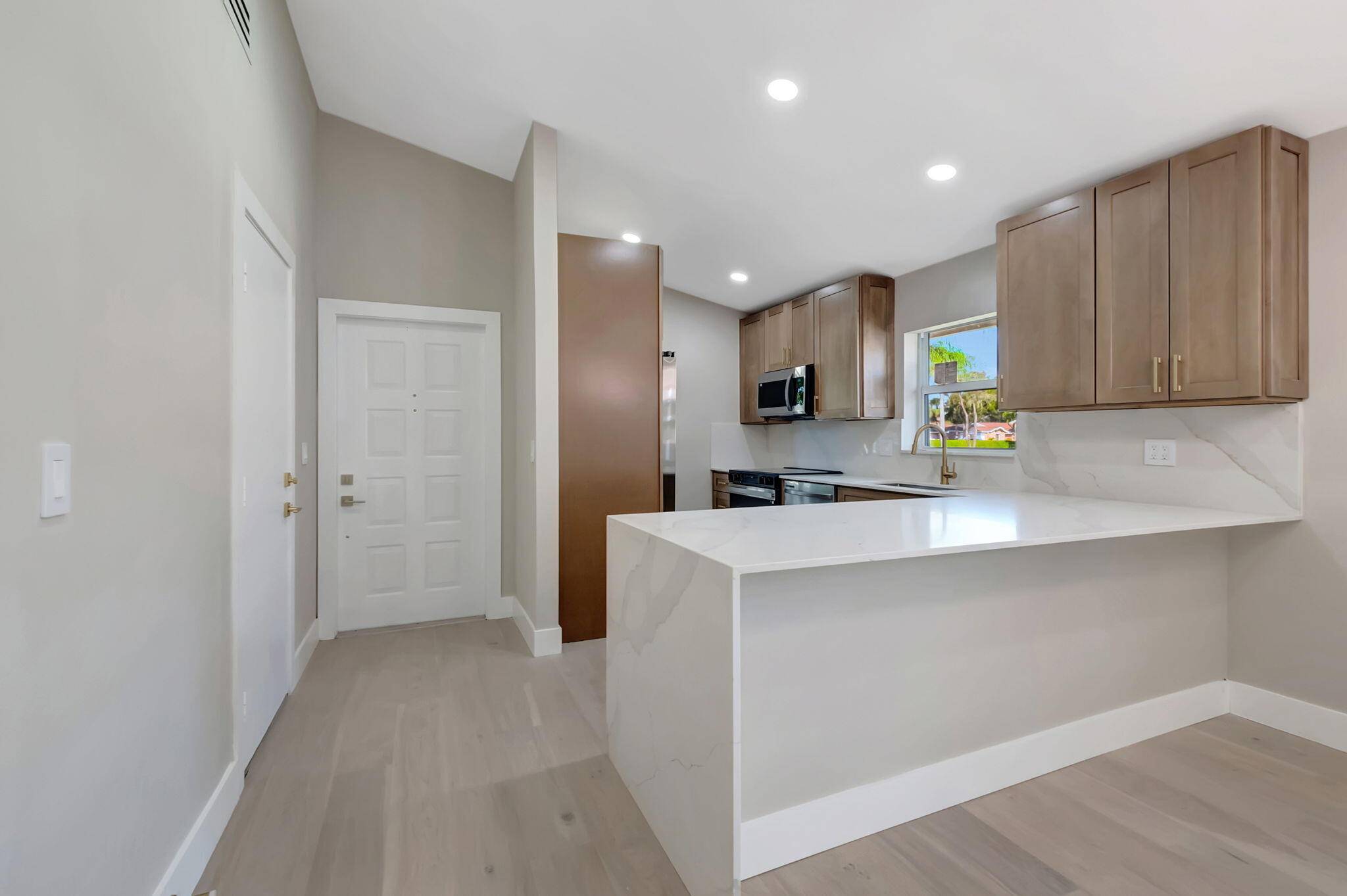 Boca Raton, FL 33496,8164 Sweetbriar WAY