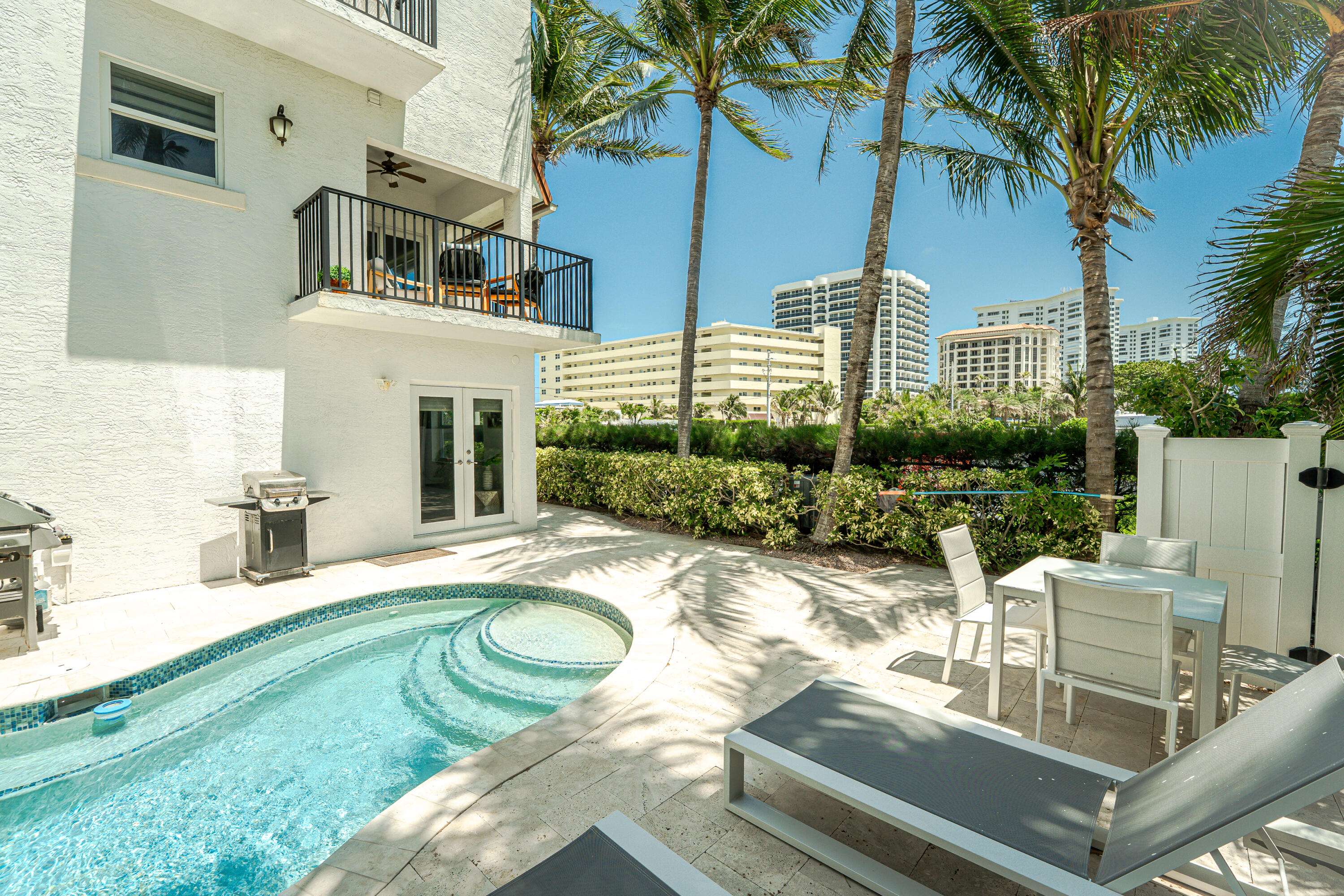 Boca Raton, FL 33432,247 S Ocean BLVD B