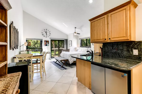 Wellington, FL 33414,11863 Wimbledon CIR 527