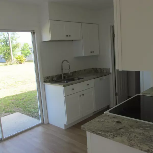 Port Saint Lucie, FL 34953,607 SW Seagull TER