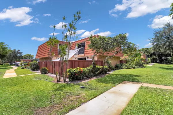 2938 SW 12 ST, Deerfield Beach, FL 33442