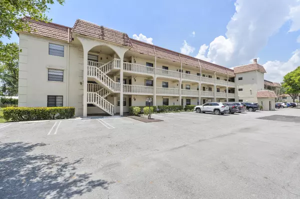 126 S Cypress RD 735, Pompano Beach, FL 33060