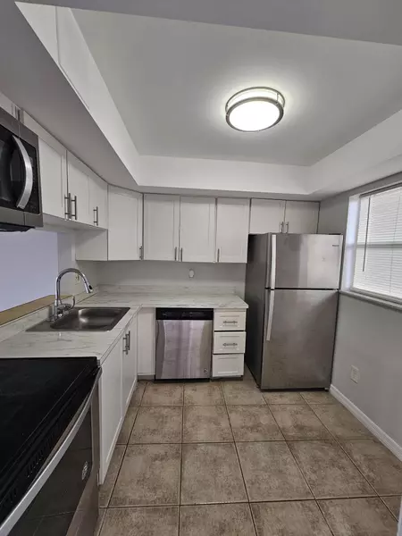 2800 NW 56 AVE C306, Lauderhill, FL 33313