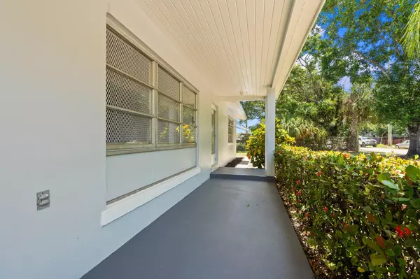 Fort Pierce, FL 34947,903 S 27th ST