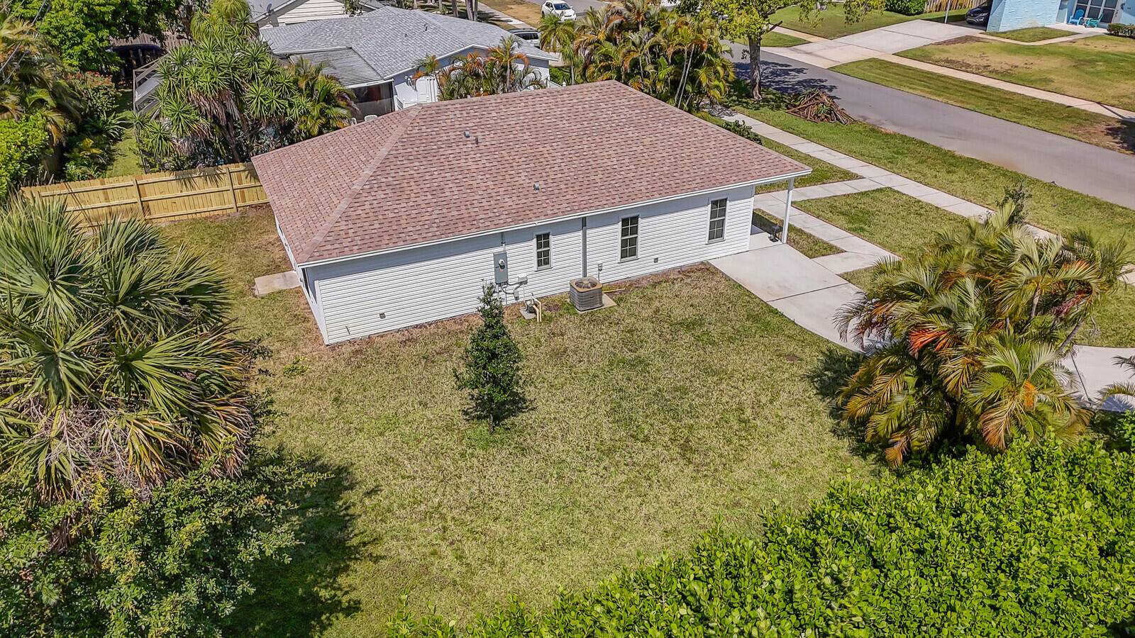 North Palm Beach, FL 33408,532 Harbour RD
