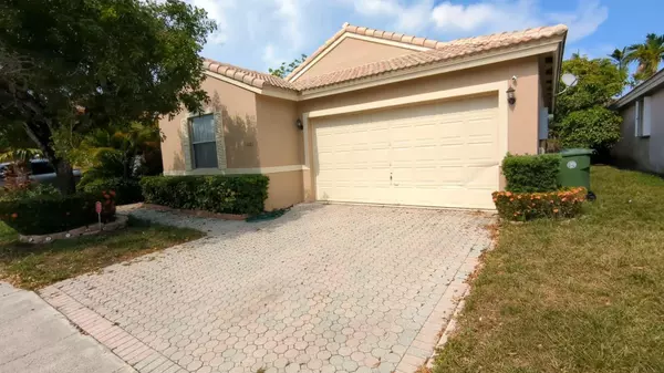 1481 SW 105th AVE, Pembroke Pines, FL 33025