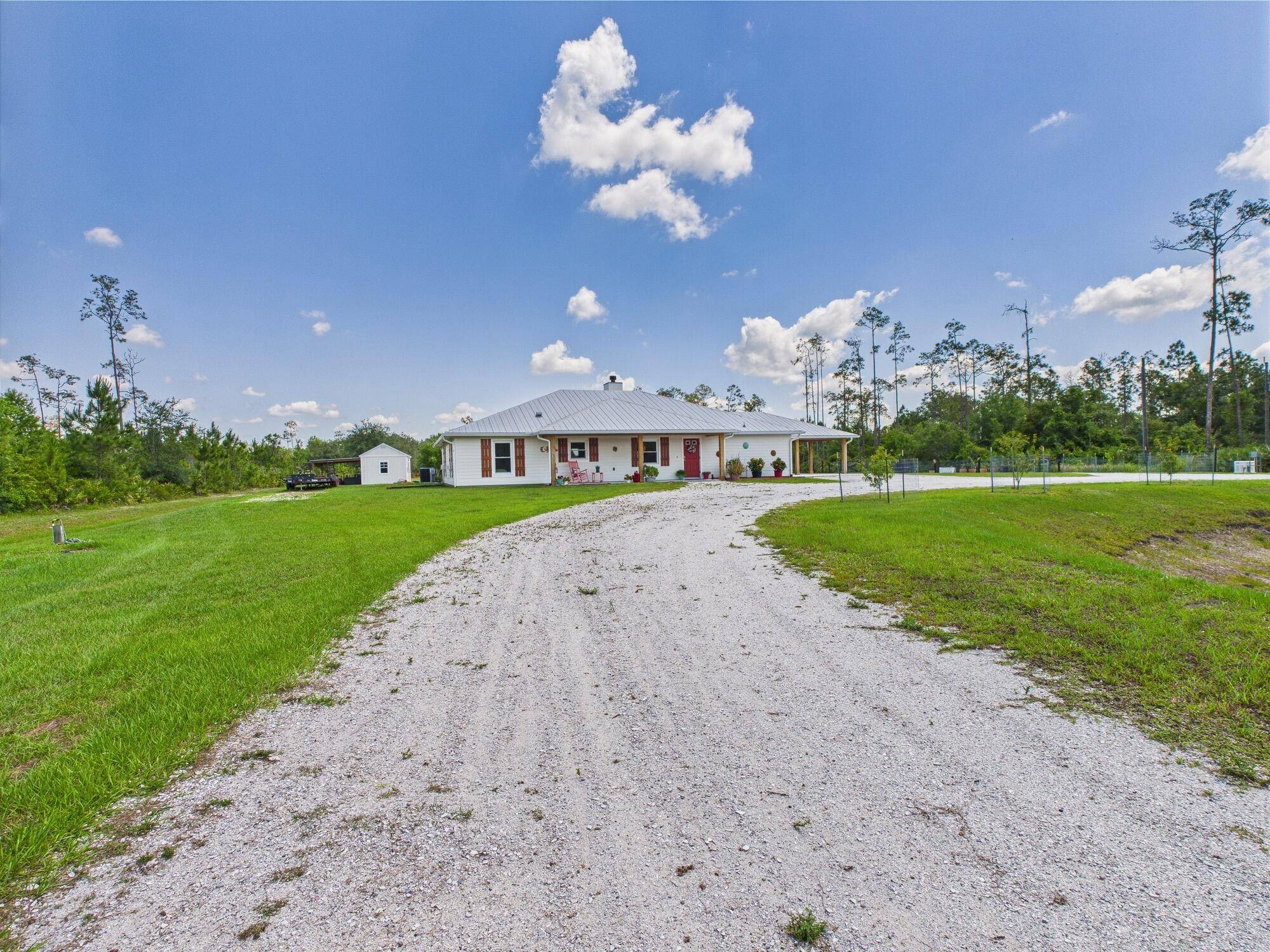 Okeechobee, FL 34972,32801 Us Highway 441 13 & 14