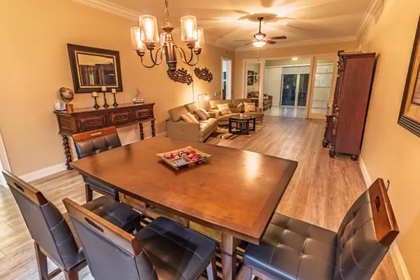 Fort Pierce, FL 34949,36 W Harbour Isle DR 105