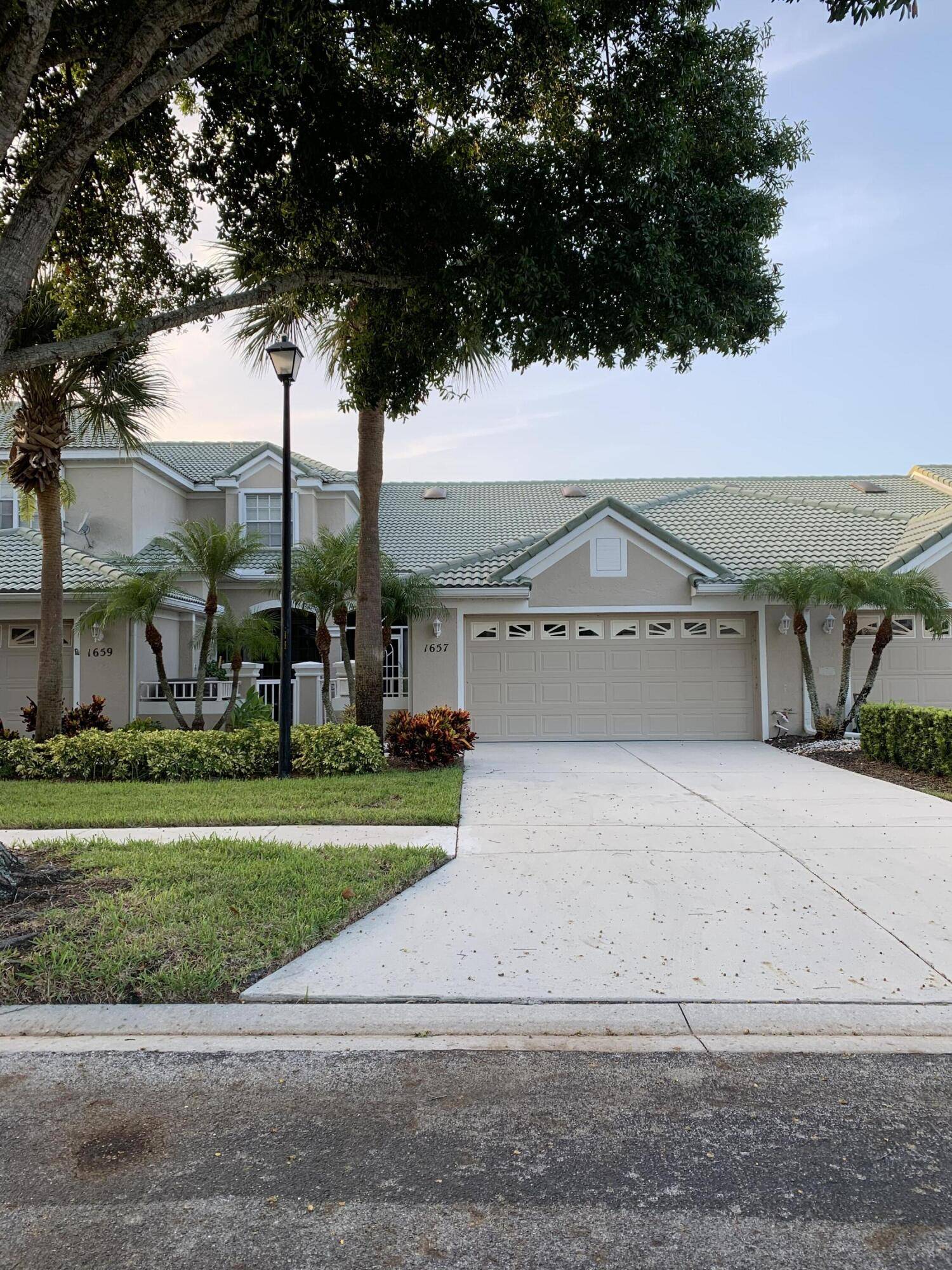 Port Saint Lucie, FL 34986,1657 SW Harbour Isles CIR 21