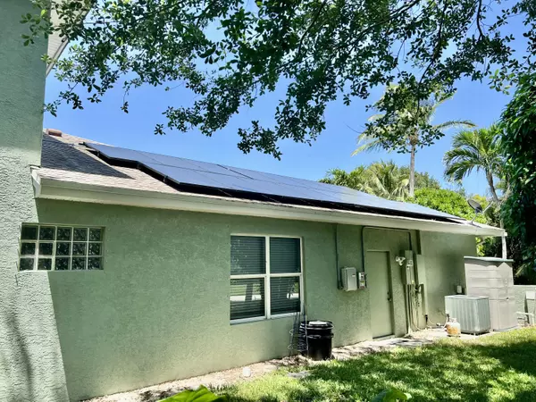 Stuart, FL 34997,4292 SE Rainbows End