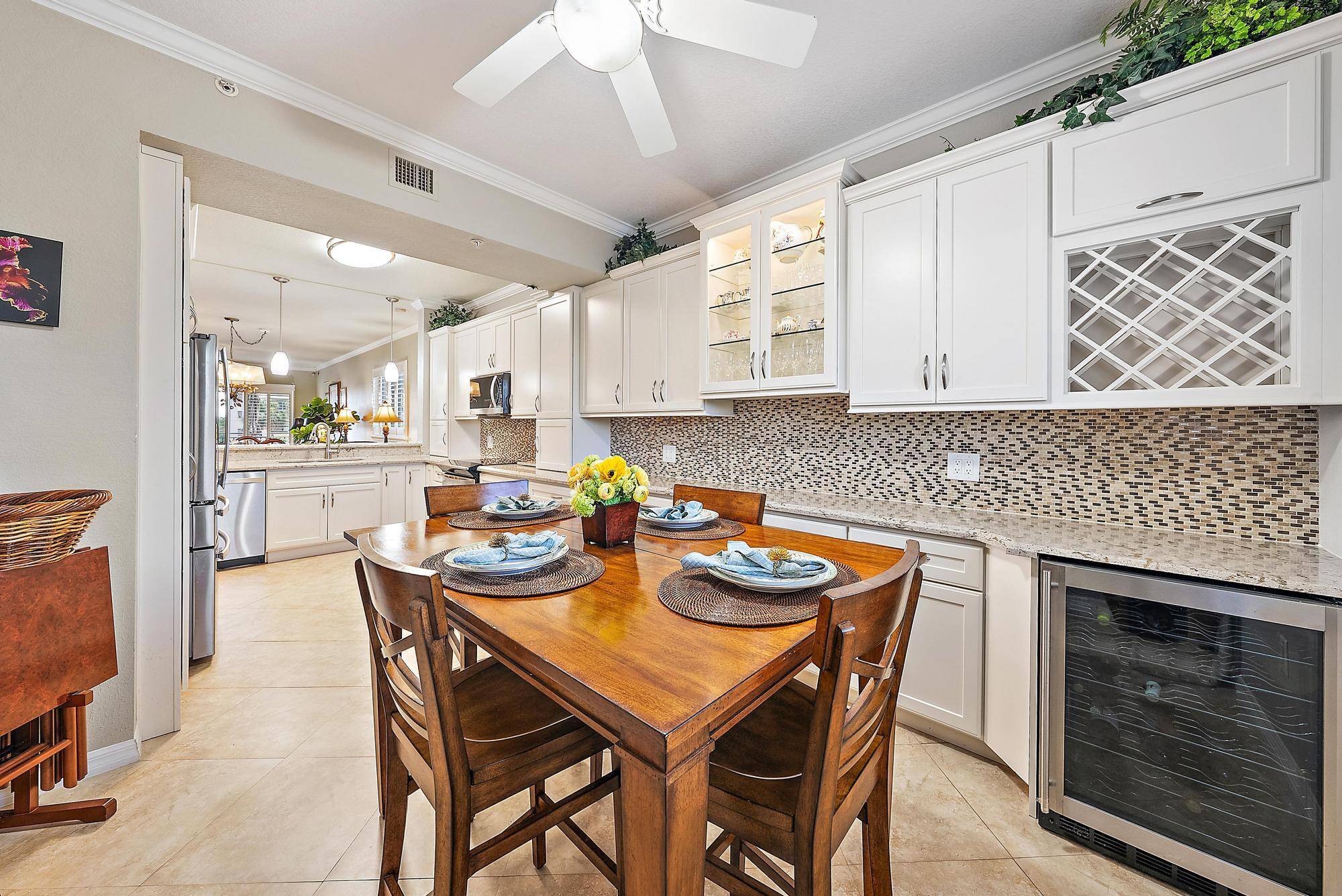 North Palm Beach, FL 33408,370 Golfview RD 304