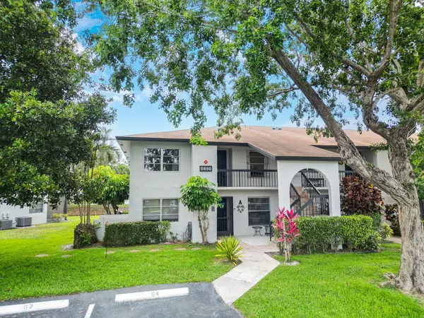 Delray Beach, FL 33484,5890 Sugar Palm CT E