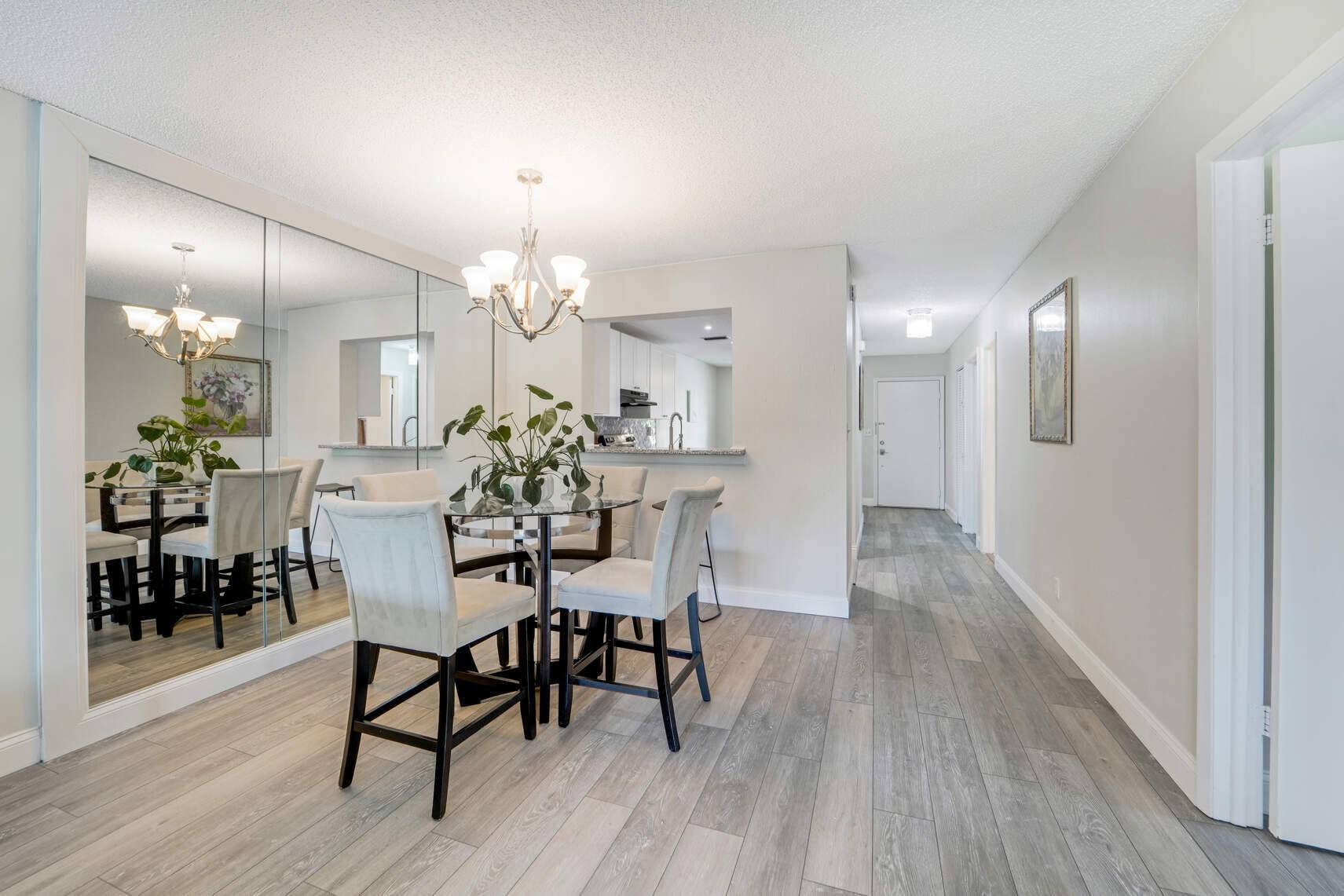 Delray Beach, FL 33484,5890 Sugar Palm CT E