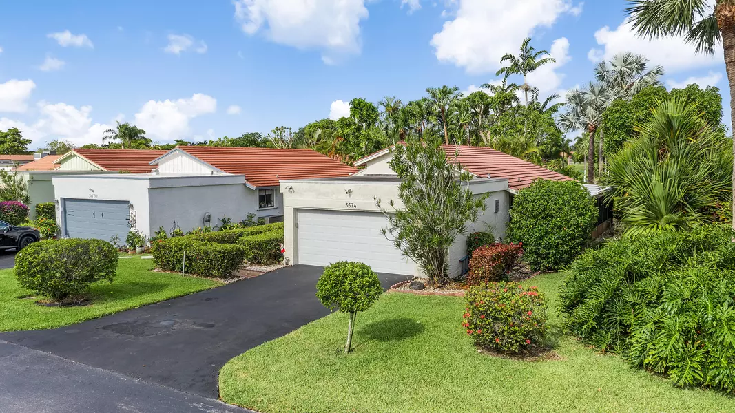 5674 Ainsley CT, Boynton Beach, FL 33437